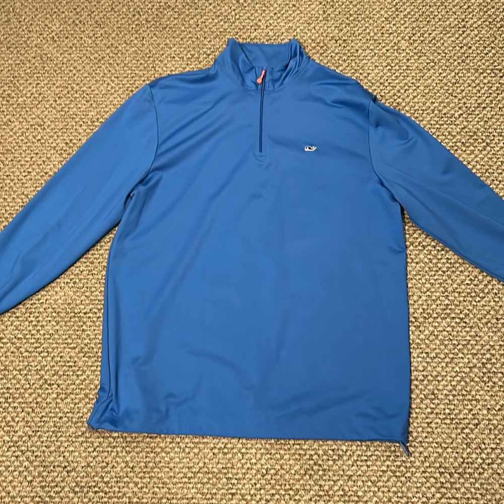 Vineyard Vines Performance size medium quarter zip